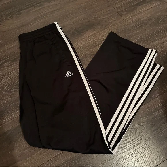 Adidas Sweatpants Black - Medium - Picture 1 of 7
